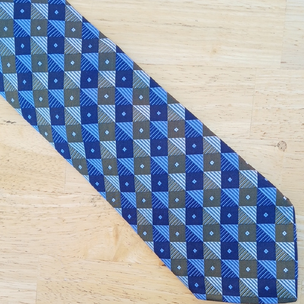 XMI Platinum Blue and Olive Patterned Men's Tie